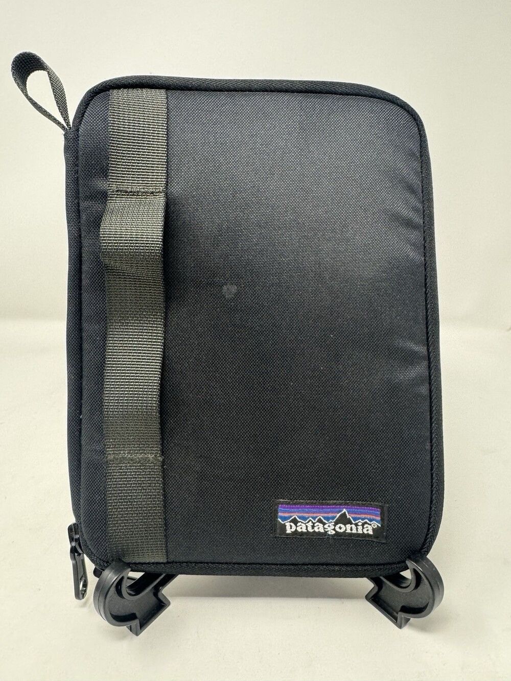 Patagonia Padded Tablet Case 9”x6.5” Kindle Ipad Display Full Zip Black Nylon